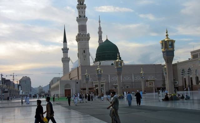 Tajdar e Haram