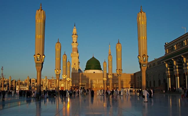 Download Aei Taiba by Junaid Jamshed