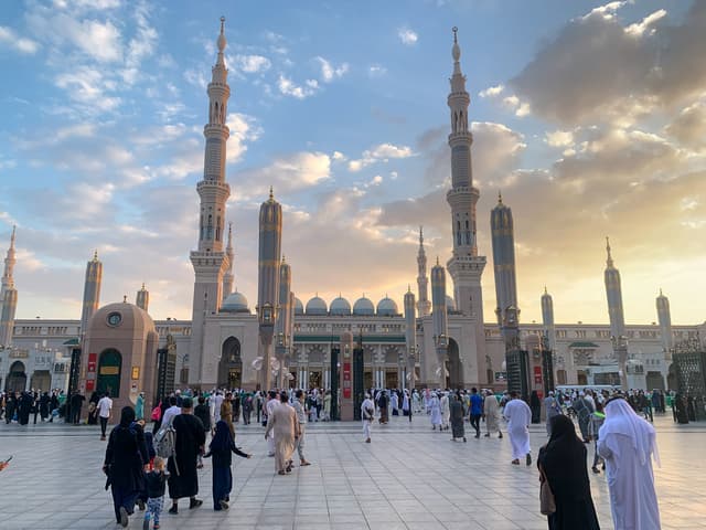 Noor wala aya hai SAW naat by Farhan Qadri mp3